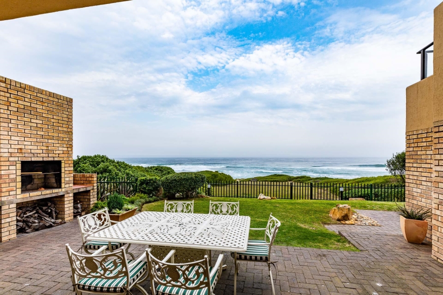 6 Bedroom Property for Sale in Outeniqua Strand Western Cape